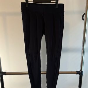 Black women’s leggings. Medium. Loft. Like New. Perfect condition